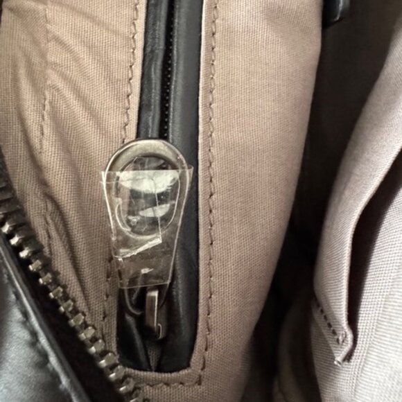 Bottega Veneta Intrecciato Messenger Bag - Picture 4 of 11